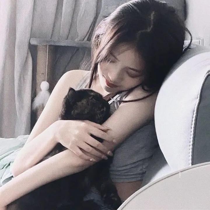 女伶们